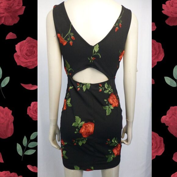 Emerald Sundae Embroidered Rose Floral Dress - Picture 4 of 13